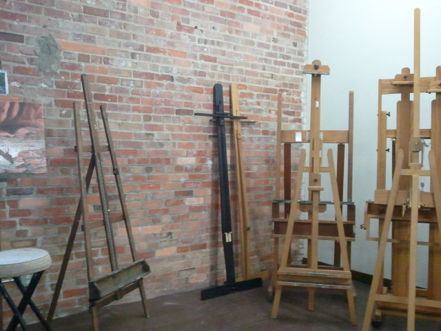 empty easels